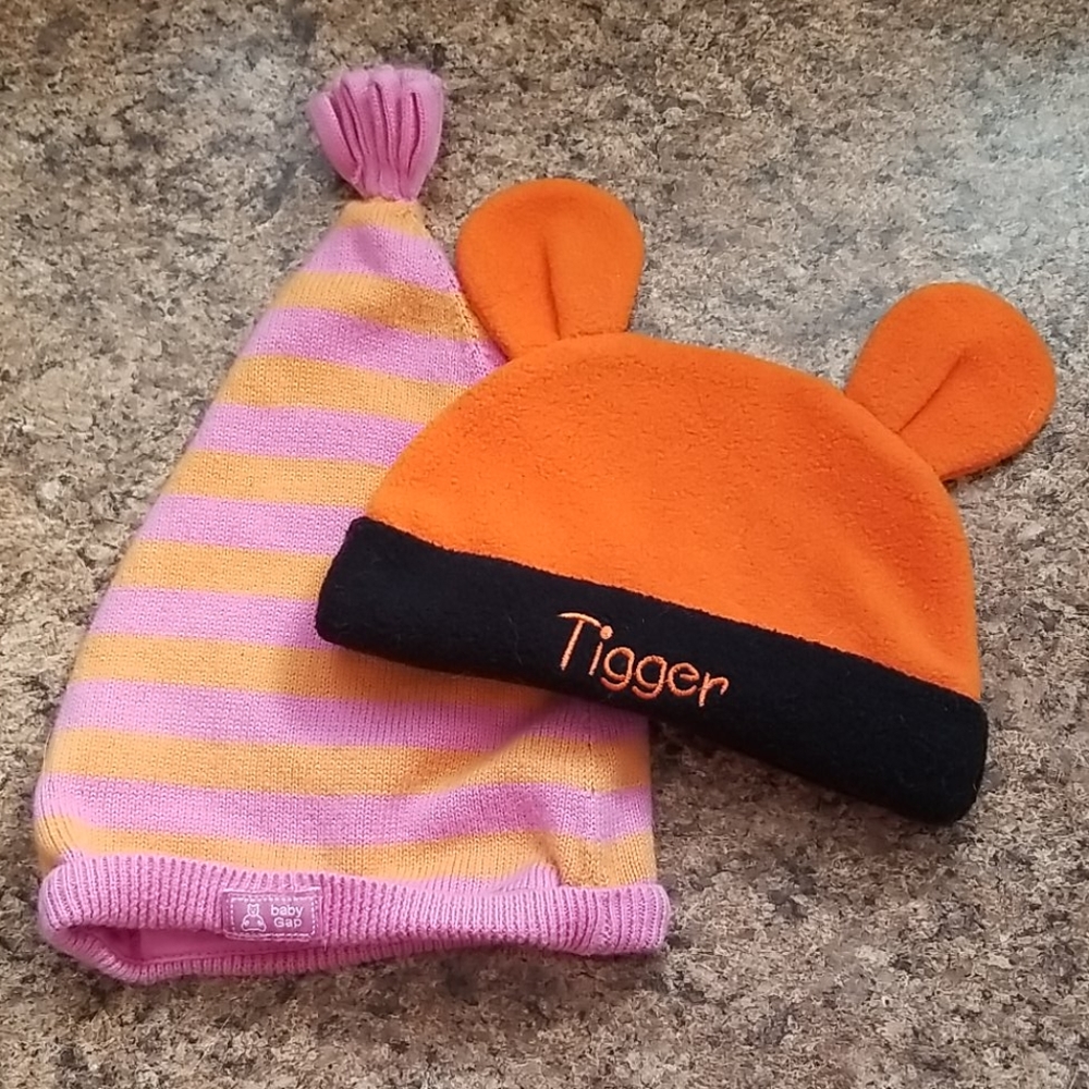 Baby hats Gap and Disney